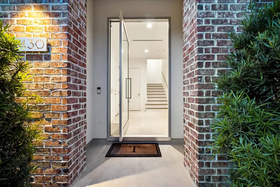 1430 Lake Pointe Parkway, Sugar Land, TX 77478 - Image #2