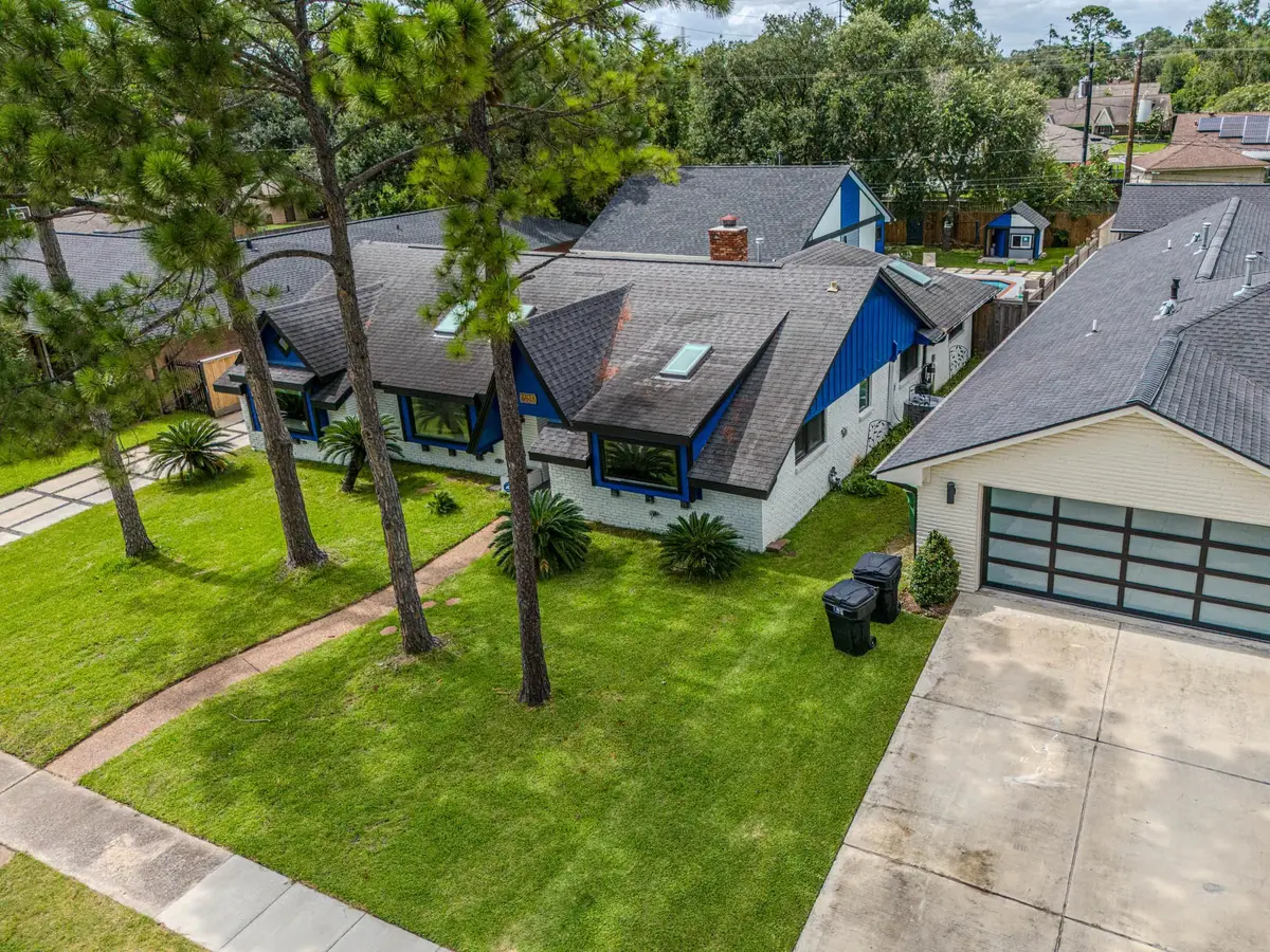 6518 Kury Lane, Houston, TX 77008 - Image #1