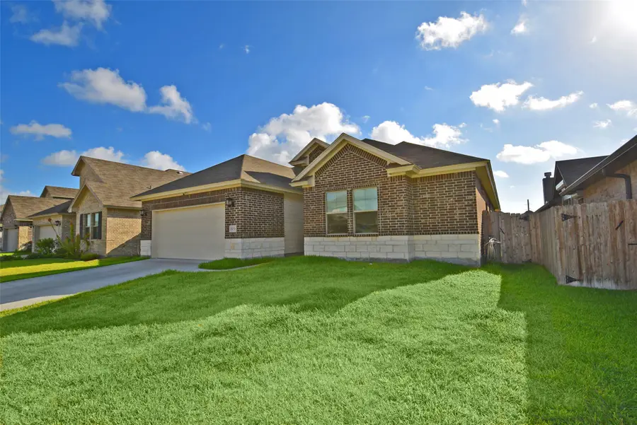 8158 Luz De Luna Street, Corpus Christi, TX 78414 - #3