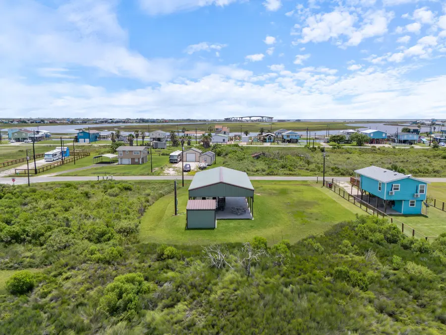 238 Flamingo Street, Sargent, TX 77414 - #2