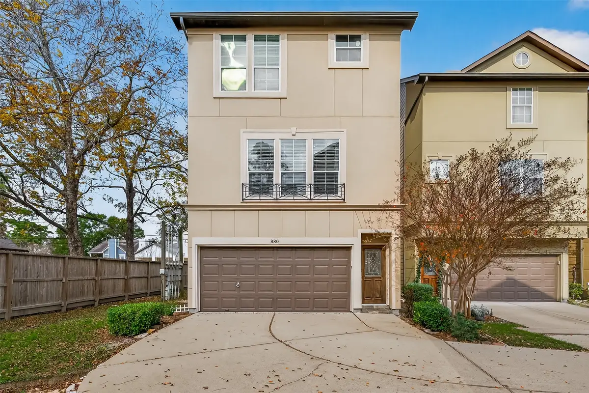 880 Fisher Street, Houston, TX 77018 - Image #1