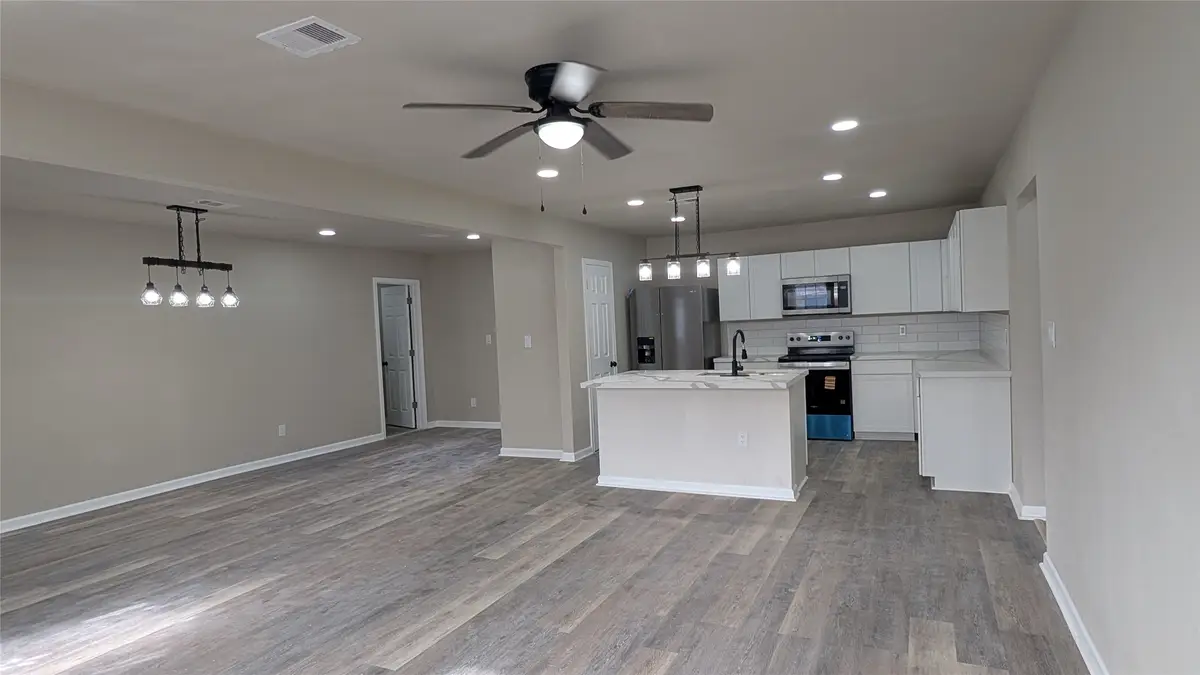 1120 17th Ave North, Texas City, TX 77590 - Image #1