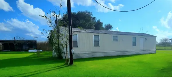 12025 Mcfarlane Road, Beasley, TX 77417