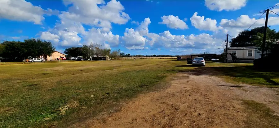 12025 Mcfarlane Road, Beasley, TX 77417 - Image #3