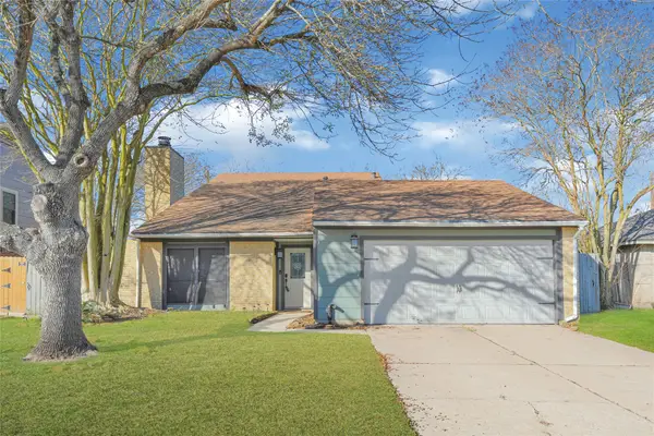 617 Canyon Springs Drive, La Porte, TX 77571