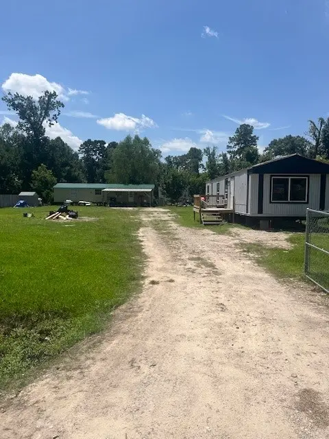 21580 Morris St, New Caney, TX 77357