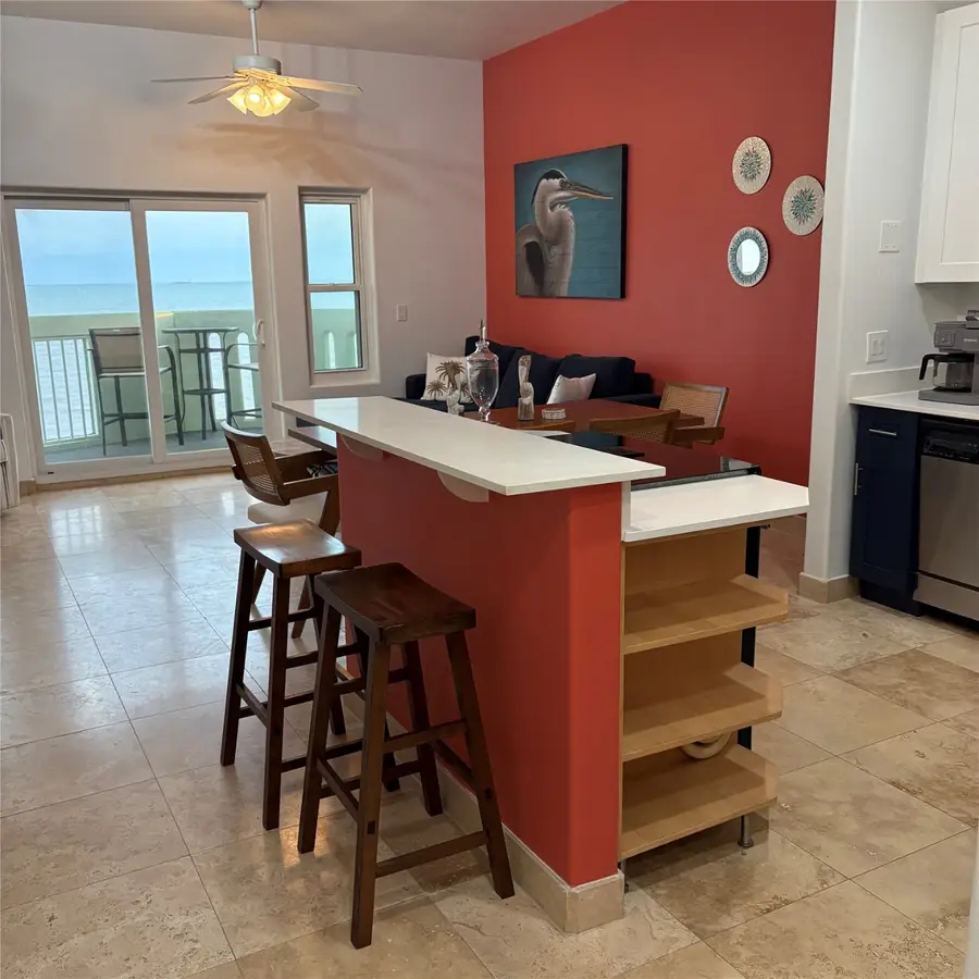 9420 Seawall Boulevard #605, Galveston, TX 77554 - Image #2