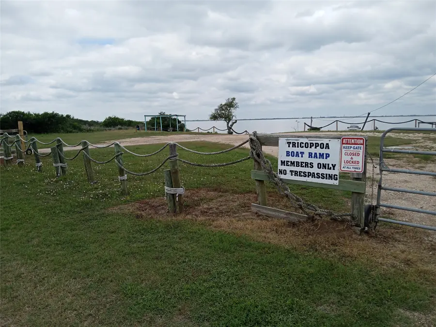 403 Piranha, La Ward Lolita, TX 77465 - #2
