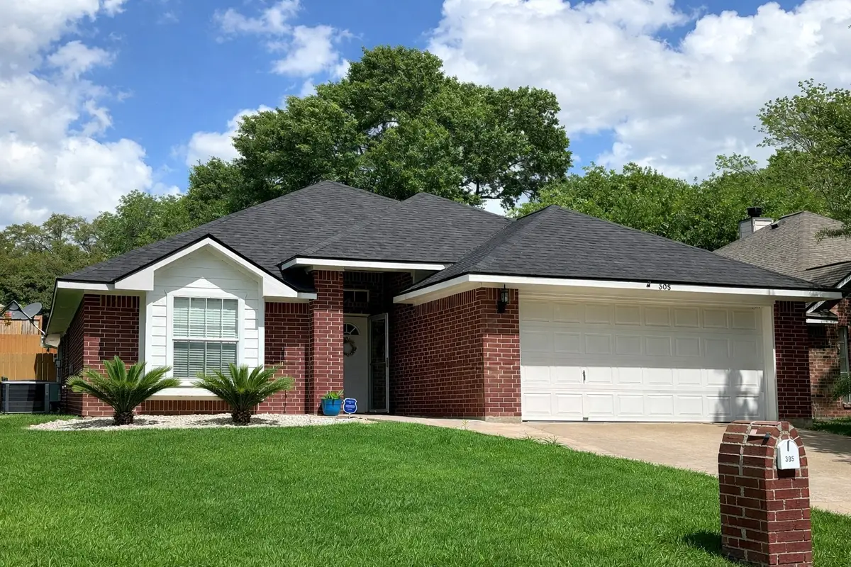 305 Scenic Brook Street, Brenham, TX 77833 - #1