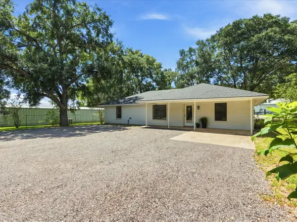 130 Parrish Street, New Waverly, TX 77358
