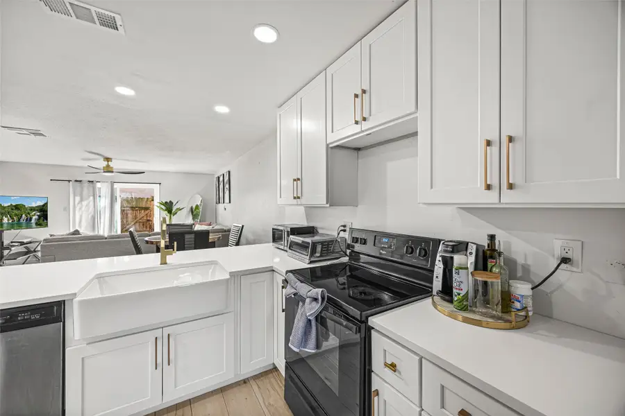 11000 Kinghurst Drive #187, Houston, TX 77099 - #3