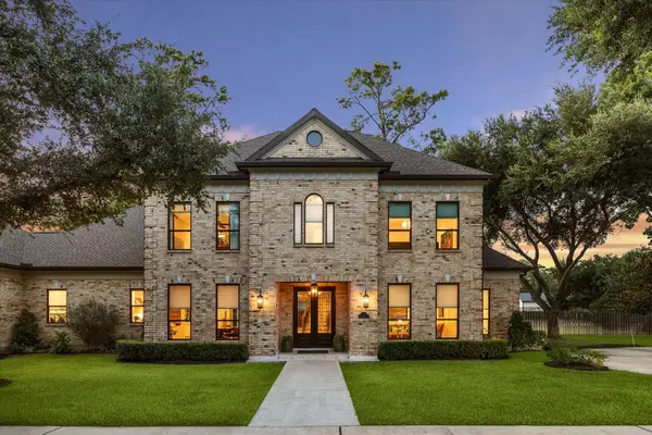 4 W Shady Lane, Houston, TX 77063