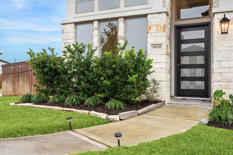 9410 Knollwood Lane, Missouri City, TX 77459 - #2