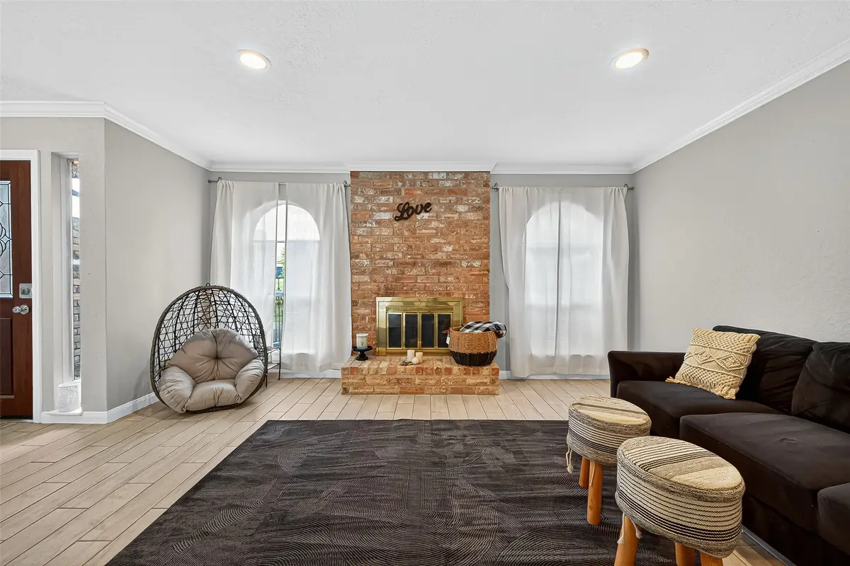 10622 Bexley Drive, Houston, TX 77099 - Image #1