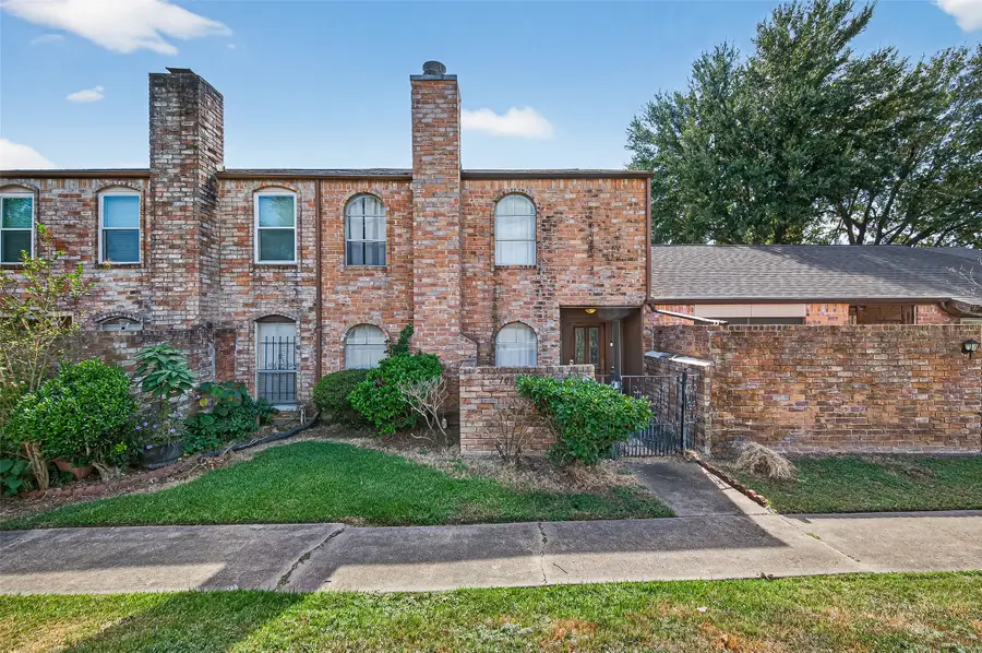 10622 Bexley Drive, Houston, TX 77099 - Image #2