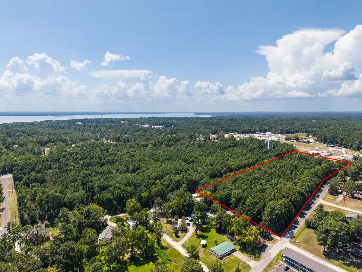 000 Navaho Trail, Onalaska, TX 77360 - #1