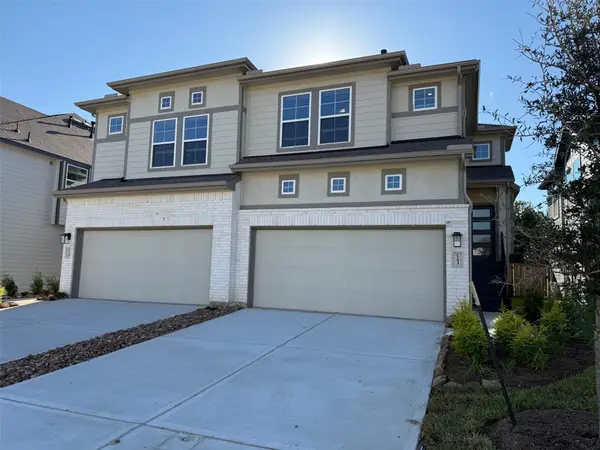 123 West Coralburst Loop, Montgomery, TX 77316