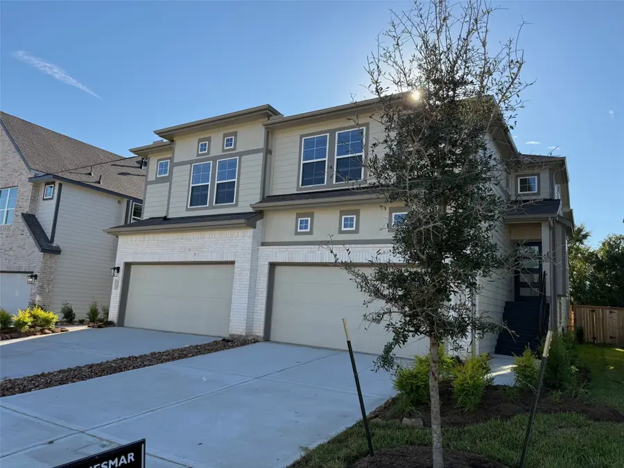 123 West Coralburst Loop, Montgomery, TX 77316 - Image #2