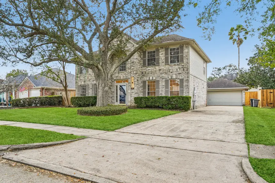 1808 N Mission Circle, Friendswood, TX 77546 - #2