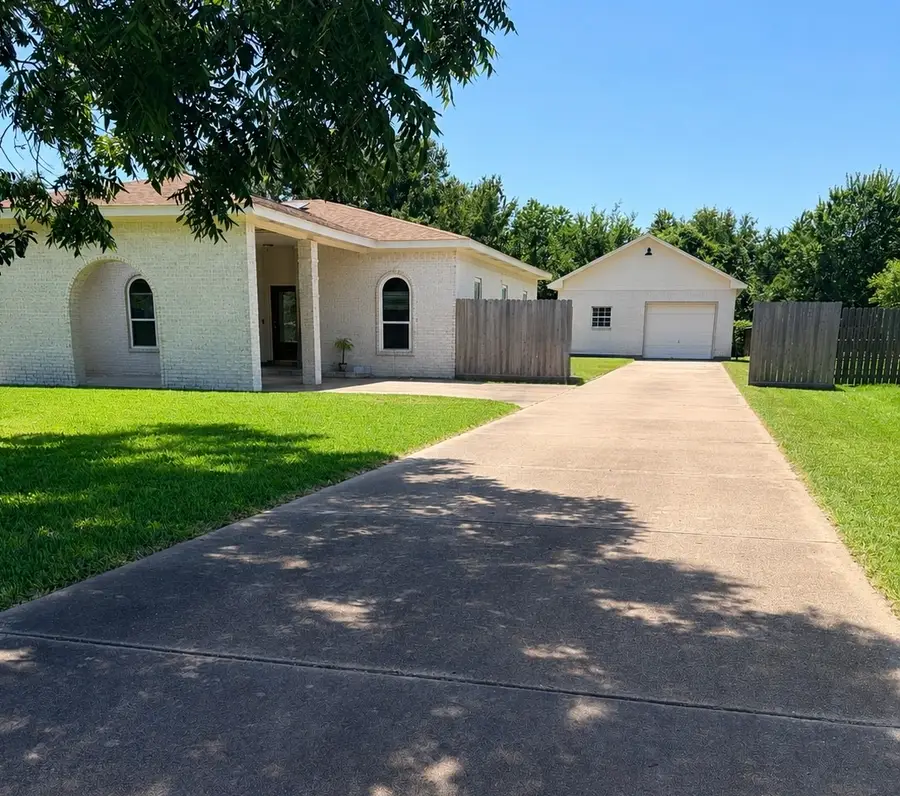 3230 W Meadow Lane, Dickinson, TX 77539 - #2