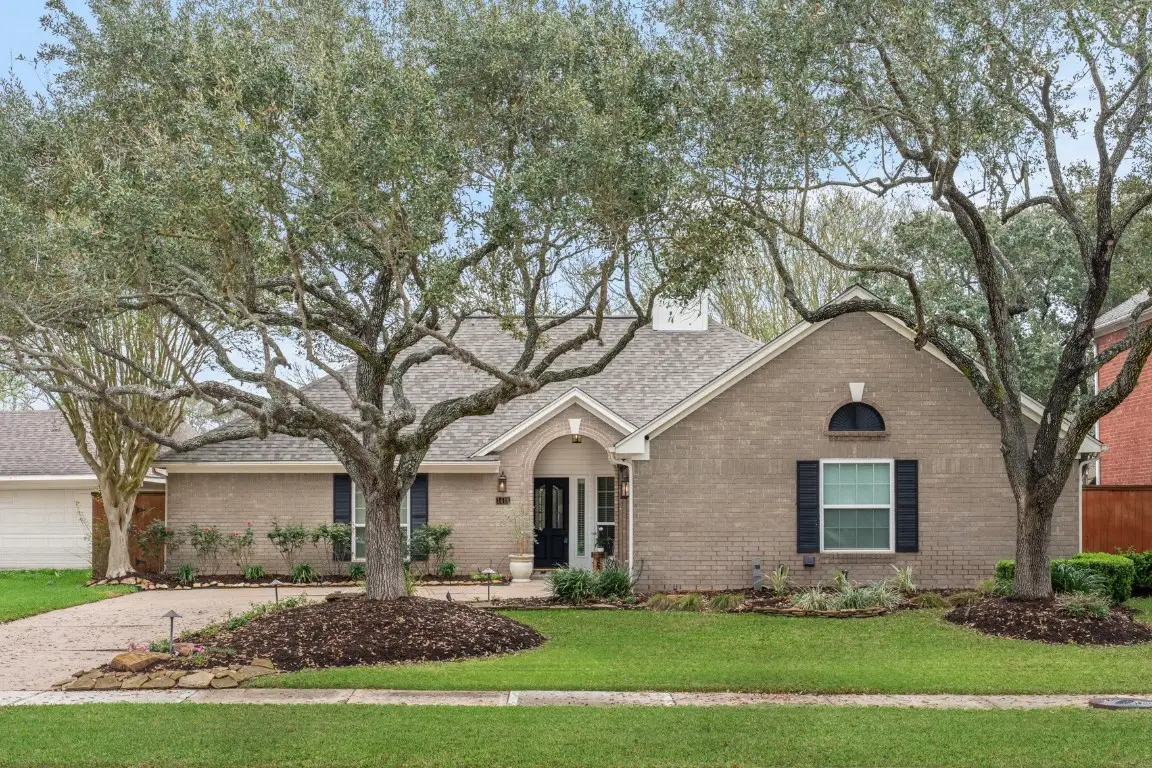 1418 Briarbend Drive, Sugar Land, TX 77479 - #1