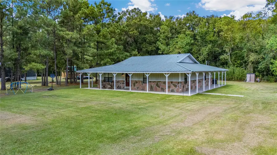 1076 Wallisville Liberty Road, Wallisville, TX 77597 - #2