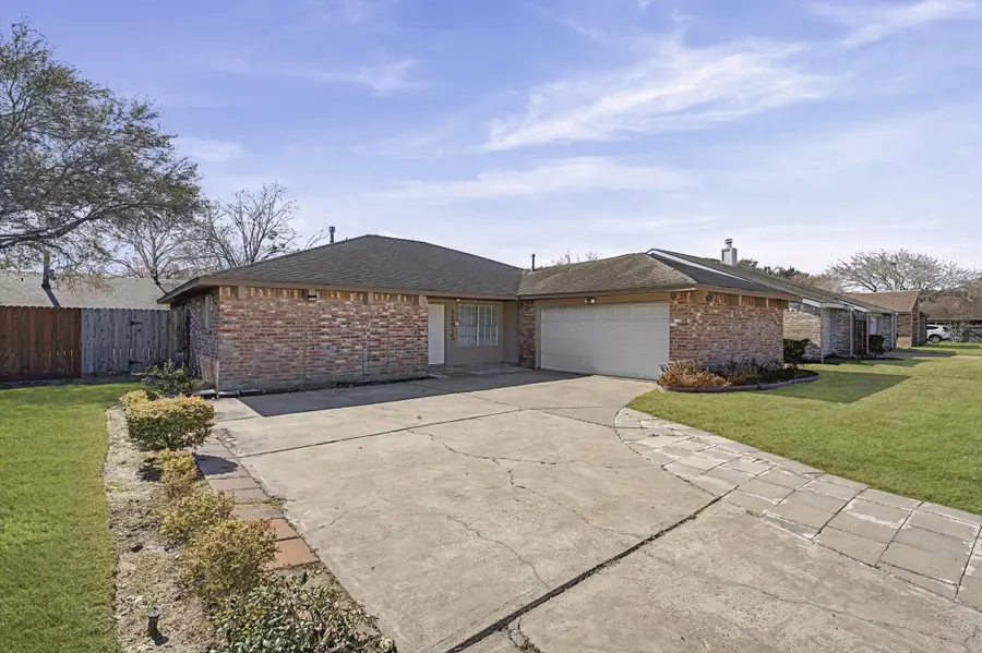 15815 Amapola Drive, Houston, TX 77083 - Image #2