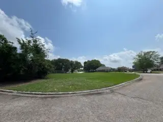 7288 Lakeshore Circle, Willis, TX 77318