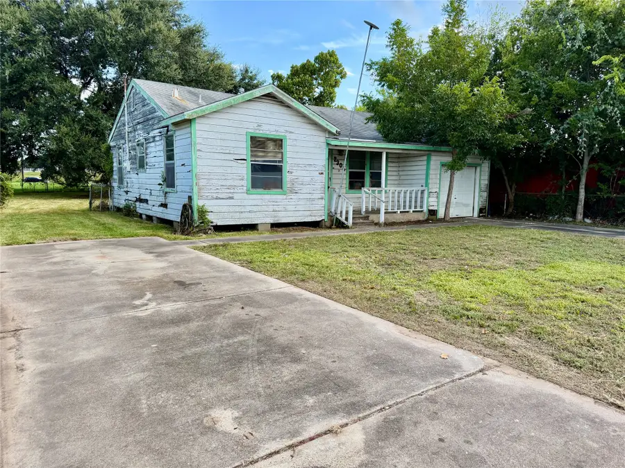 2305 Main Street, La Marque, TX 77568 - #2