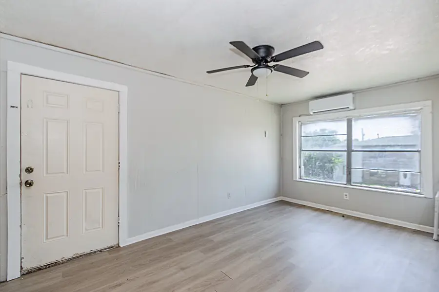 126 W 6th Street, Freeport, TX 77541 - #3