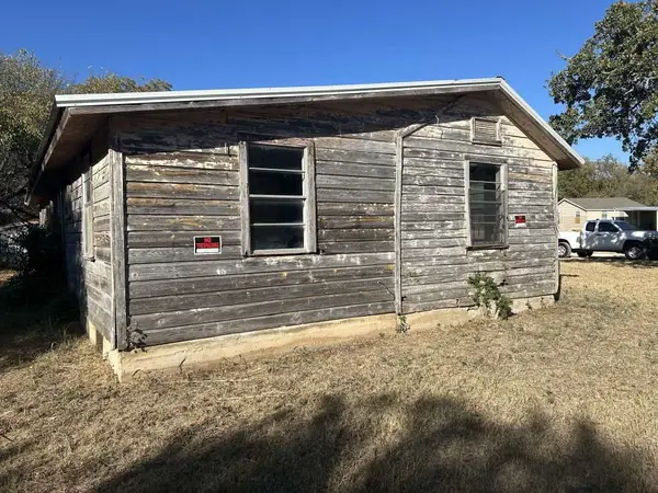 710 E Walnut Street, Nocona, TX 76255