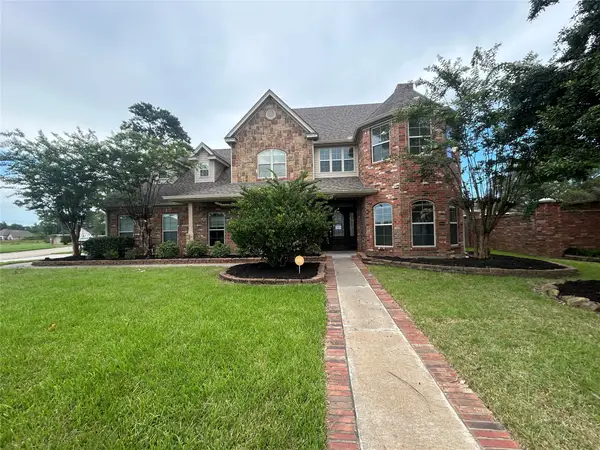 6305 Meadow Mist Street, Orange, TX 77632