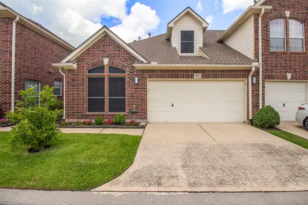 1408 S Friendswood Drive #503, Friendswood, TX 77546