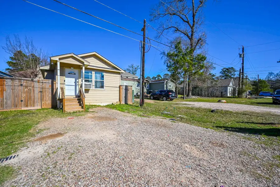 16634 Meadowcroft St, Montgomery, TX 77316 - Image #2