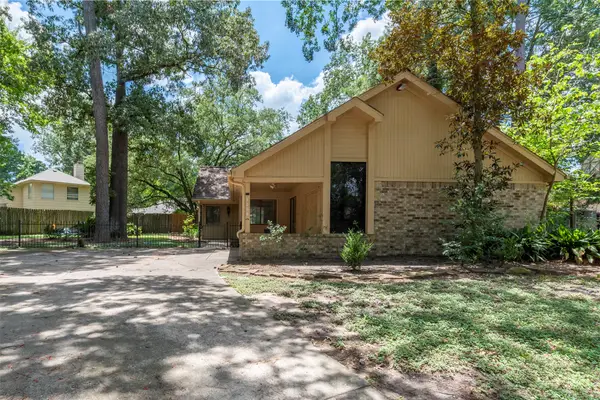 1906 Woodhue Drive, Houston, TX 77386