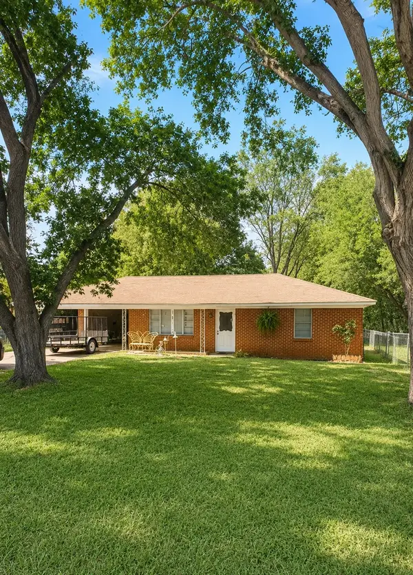 403 E 11th Street, Thornton, TX 76687