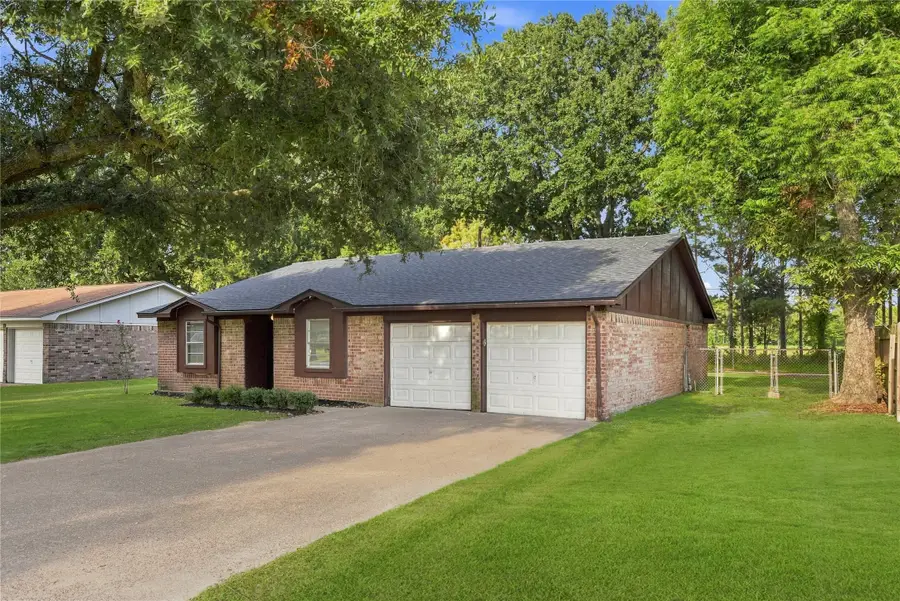 426 Corley Drive, Highlands, TX 77562 - #3