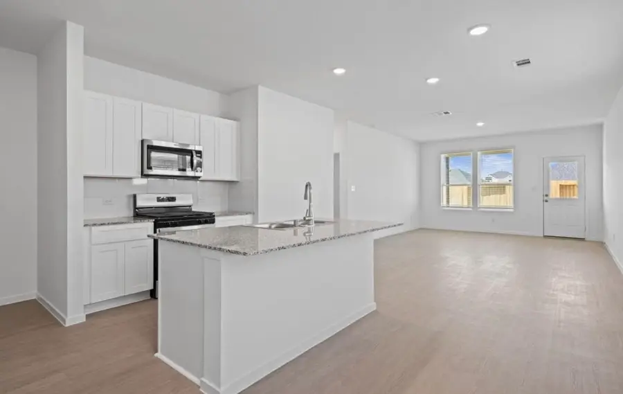 10731 Sora Drive, Willis, TX 77378 - Image #2