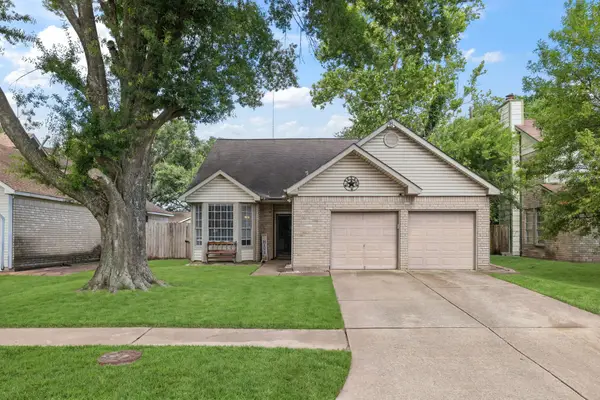 7707 Trail Blazer Drive, Houston, TX 77040