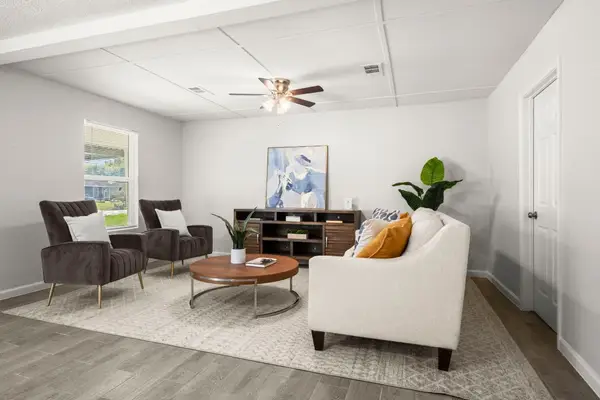 5219 Myrtlewood Street, Houston, TX 77033