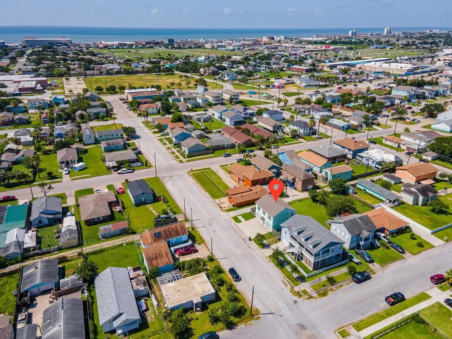 2203 56th Street, Galveston, TX 77551 - #2