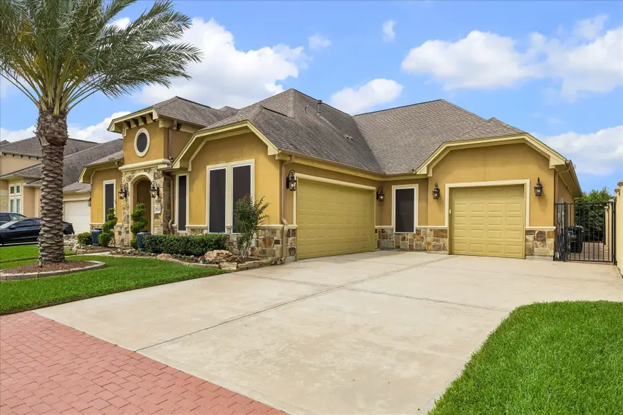 628 Appia Drive, Kemah, TX 77565 - #3