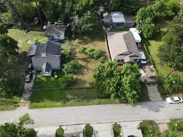 8133 Gallahad Street, Houston, TX 77078