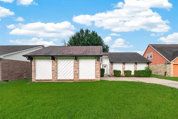 2106 Endicott Lane, Sugar Land, TX 77478