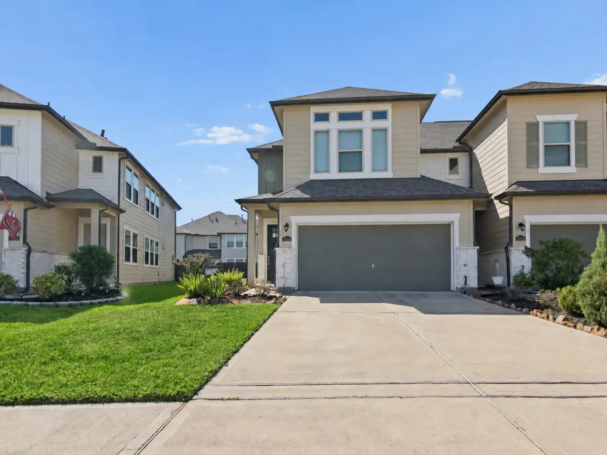5516 Clarendon Hills Court, Pasadena, TX 77505 - #1