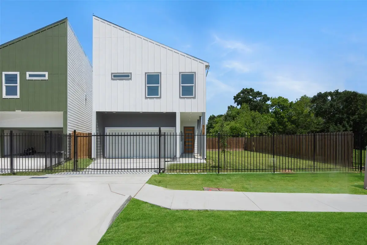 9313 Jutland Road, Houston, TX 77033 - #1