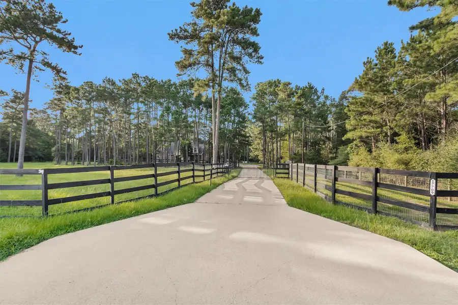 17709 W Terrace Oaks Drive, Waller, TX 77484 - #2