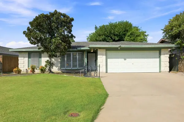 1913 Driftwood Lane, Galveston, TX 77551