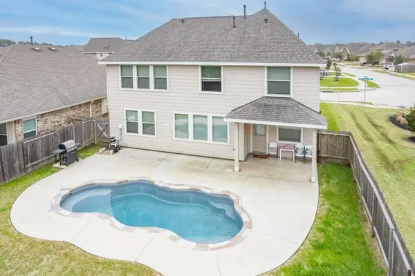 403 American Black Bear Drive, Crosby, TX 77532