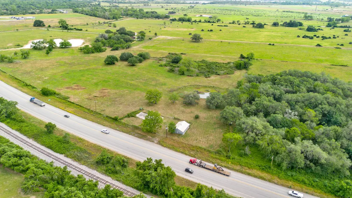 4882 E Us Highway 90a, Alleyton, TX 78935 - #1